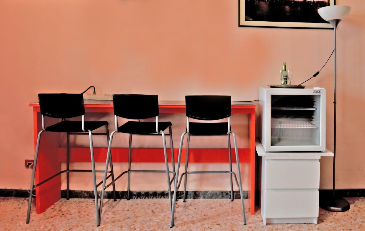 Angolo Romano Buitenkant foto